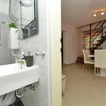Family Friendly House With A Swimming Pool Dracevac Ninski, Zadar - 25229 بيت للعطل