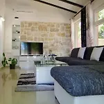 Family Friendly House With A Swimming Pool Dracevac Ninski, Zadar - 25229 بيت للعطل *