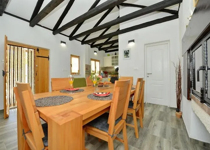 Family Friendly House With A Swimming Pool Dracevac Ninski, Zadar - 25229 Dracevac Ninski