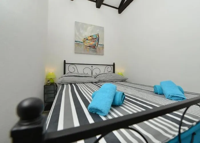 Ferienhaus Family Friendly House With A Swimming Pool Dracevac Ninski, Zadar - 25229 *